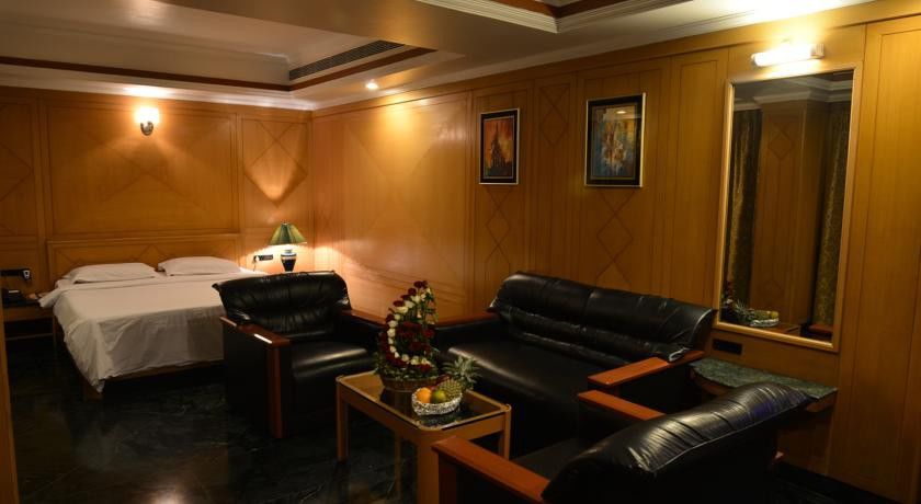 Hotel Kala Sagar Pimpri-Chinchwad Exterior photo